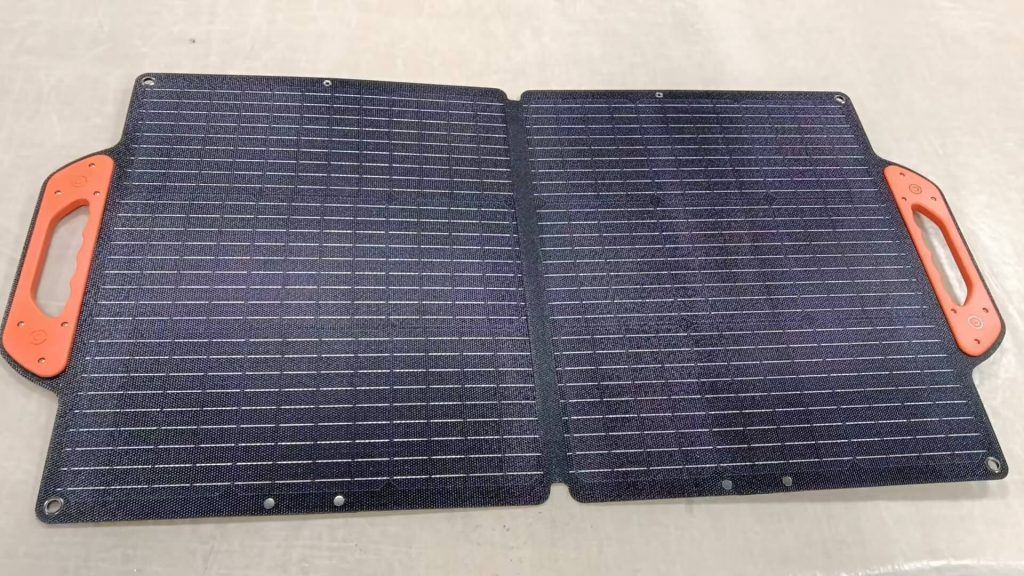 solarni panel100w01